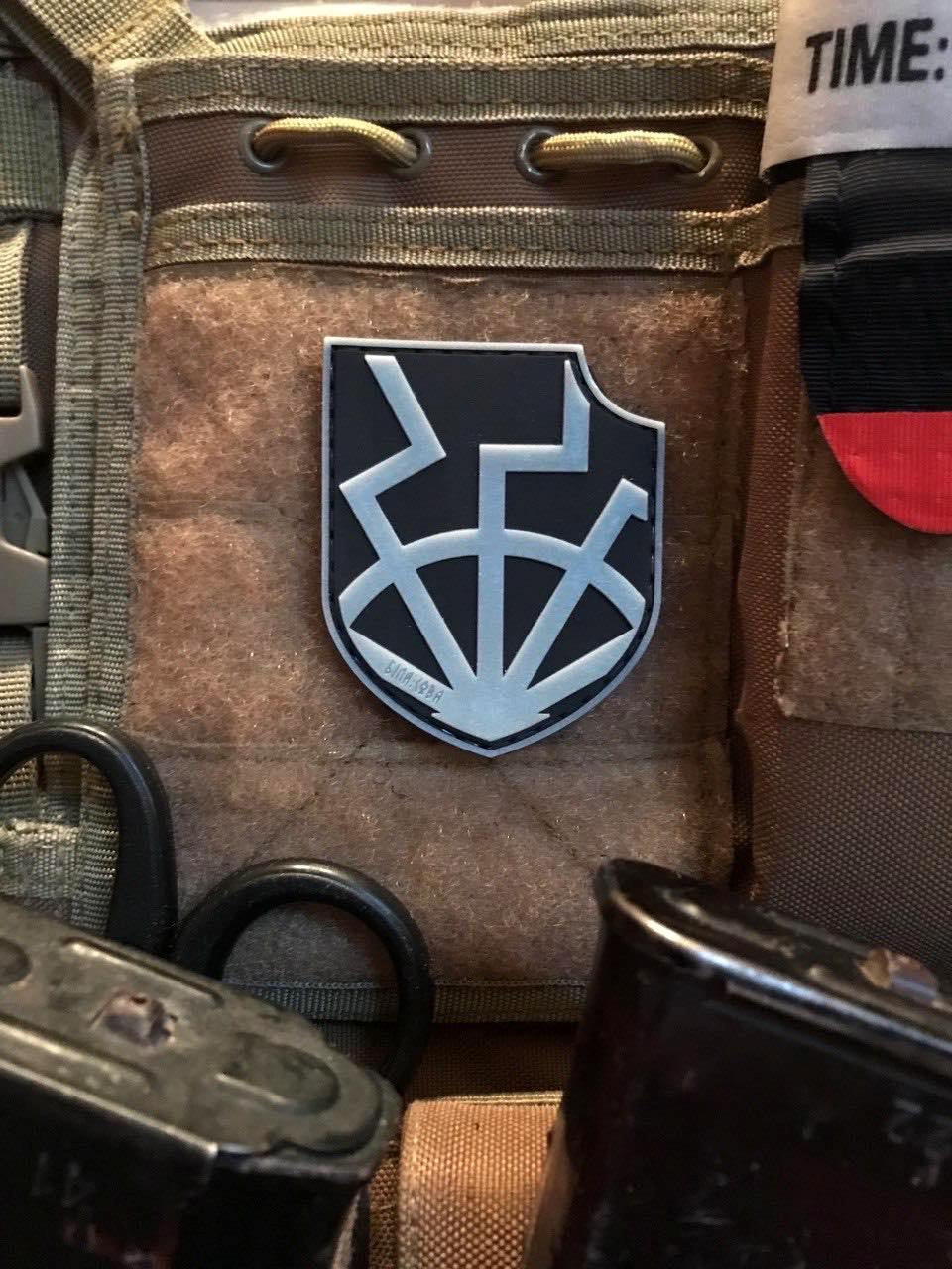 <strong>ПВХ шеврон «Black Sun Division» люмінофор</strong>