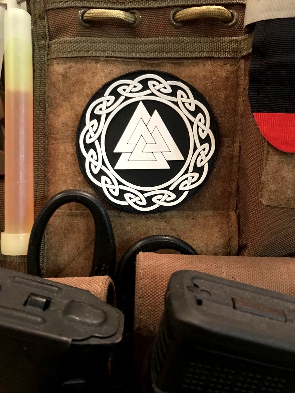 <strong>ПВХ шеврон «Valknut» bk/wh</strong>