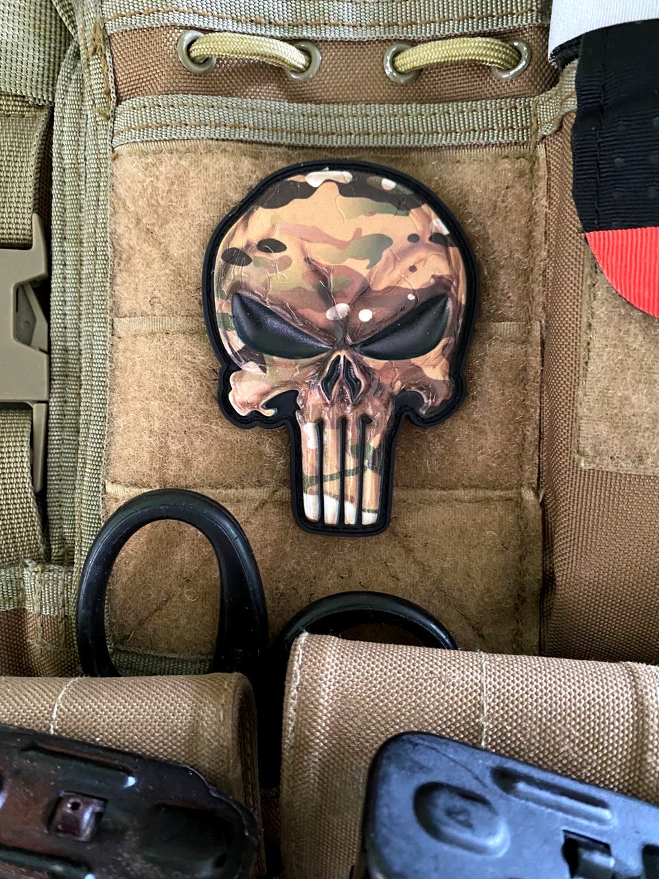 <strong>3D ПВХ шеврон "Череп" mc</strong>