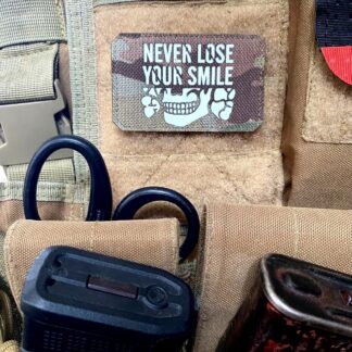 <strong>Шеврон «Never lose your smile» lasercut mc/gl</strong>