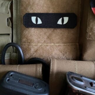 <strong>Шеврон «Cat eyes» lasercut bk/gl</strong>