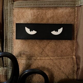 <strong>ПВХ шеврон «Cat eyes» bk/gl</strong>