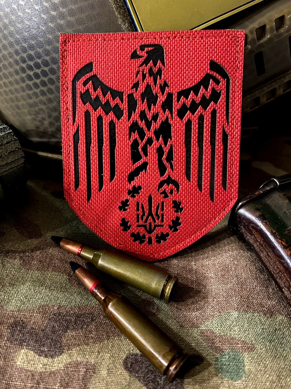 <strong>Шеврон “Орел з тризубом” v2 lasercut red/bk</strong> - Зображення 2