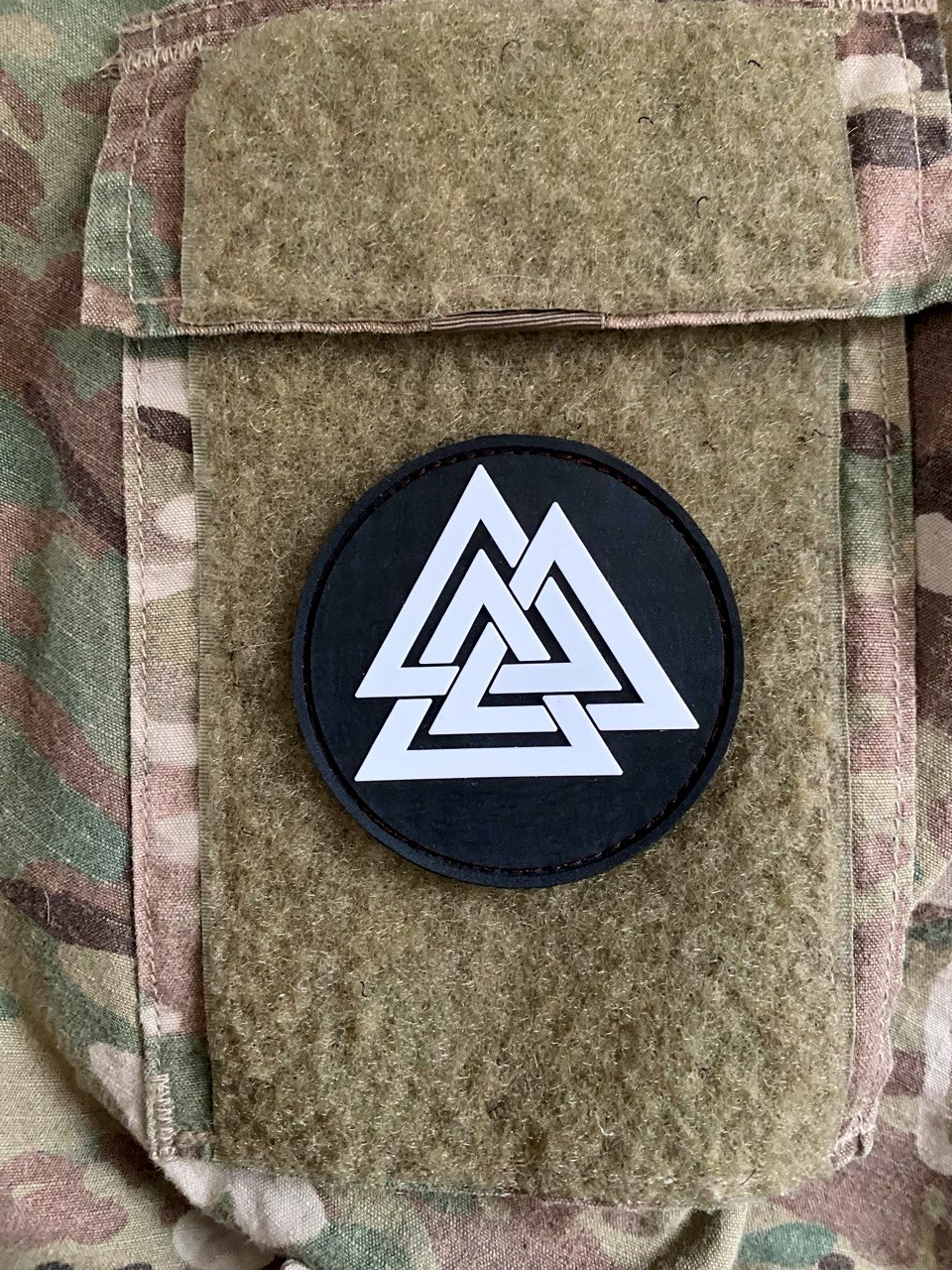 <strong>ПВХ шеврон «Valknut» круг bk/wh</strong> - Зображення 3