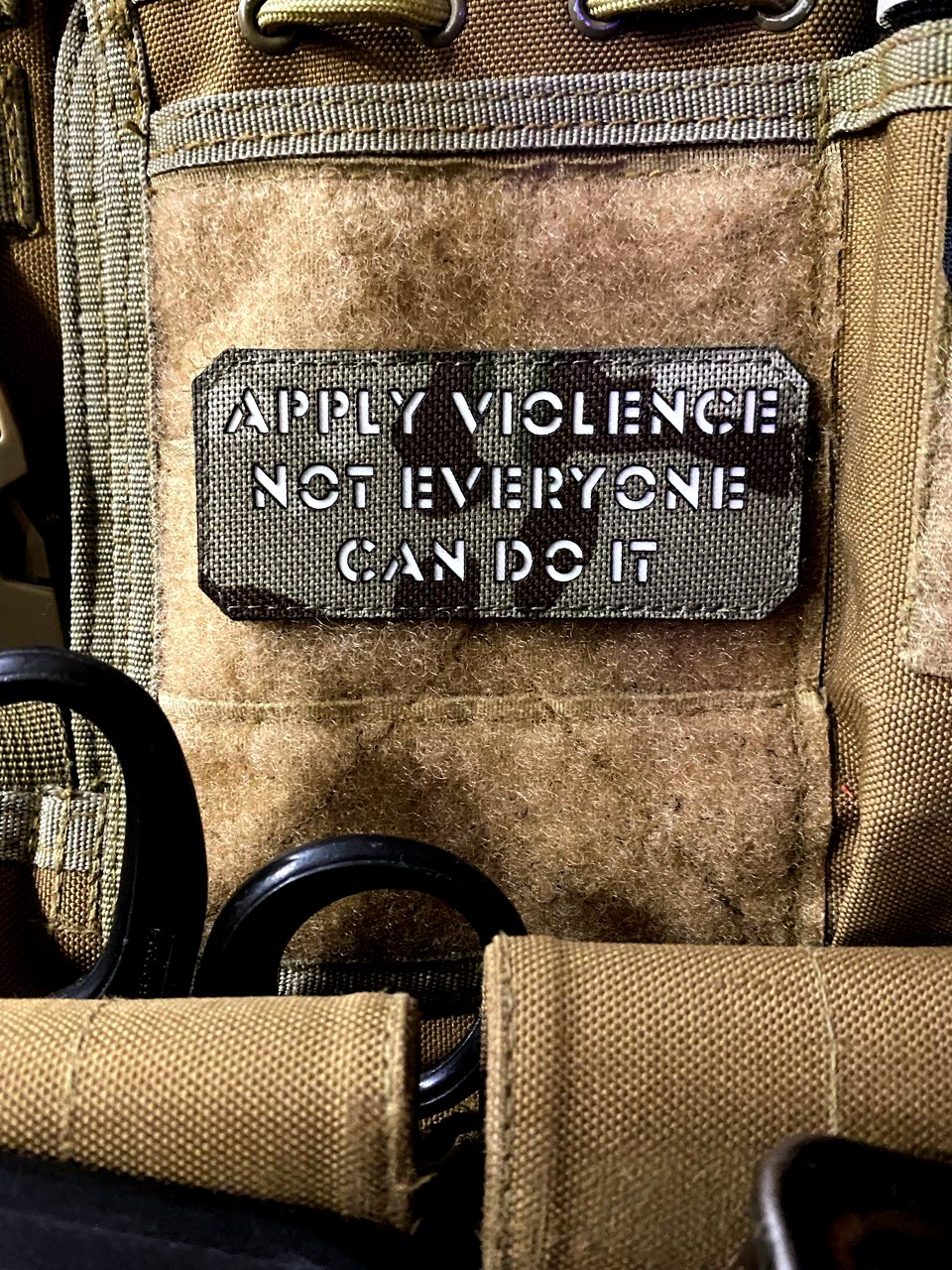 <strong>Шеврон “Apply violence not everyone can do it” mc/gl</strong>