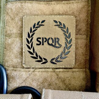 <strong>Шеврон "SPQR" lasercut cb/bk</strong>