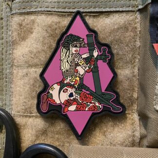<strong>ПВХ шеврон «Mortair girl» pink ромб </strong>