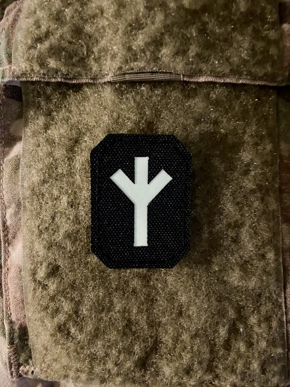 <strong>Шеврон «Руна Альгіз» lasercut bk/gl</strong> - Зображення 5