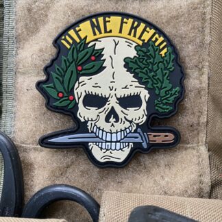 <strong>ПВХ шеврон "Me ne frego"</strong>