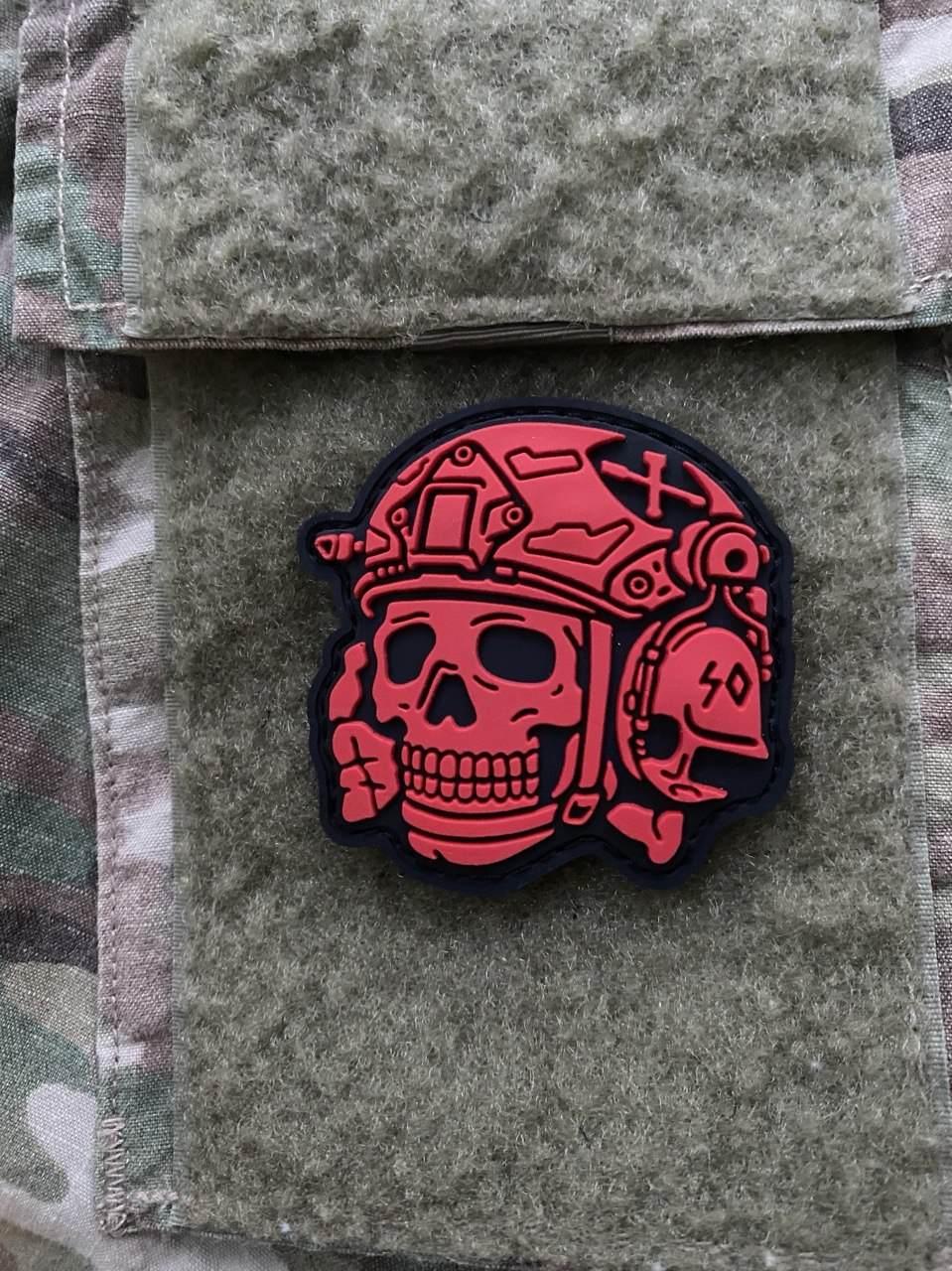 <strong>3D ПВХ шеврон "Operator Totenkopf skull SO" red</strong> - Зображення 3