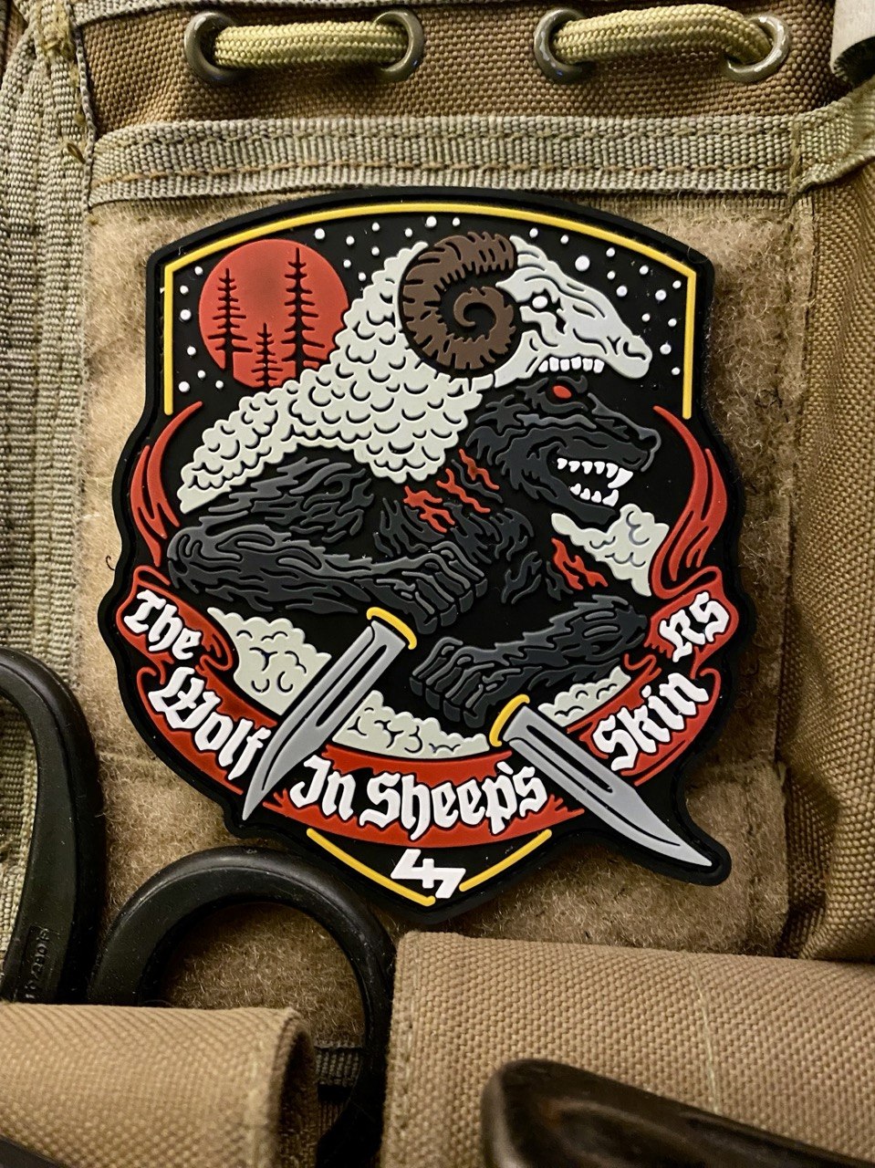 <strong>ПВХ шеврон "The Wolf In Sheep's Skin"</strong>